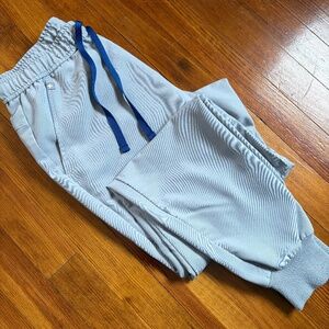 FIGS Tansen Scrub Pants - Cement - Size small